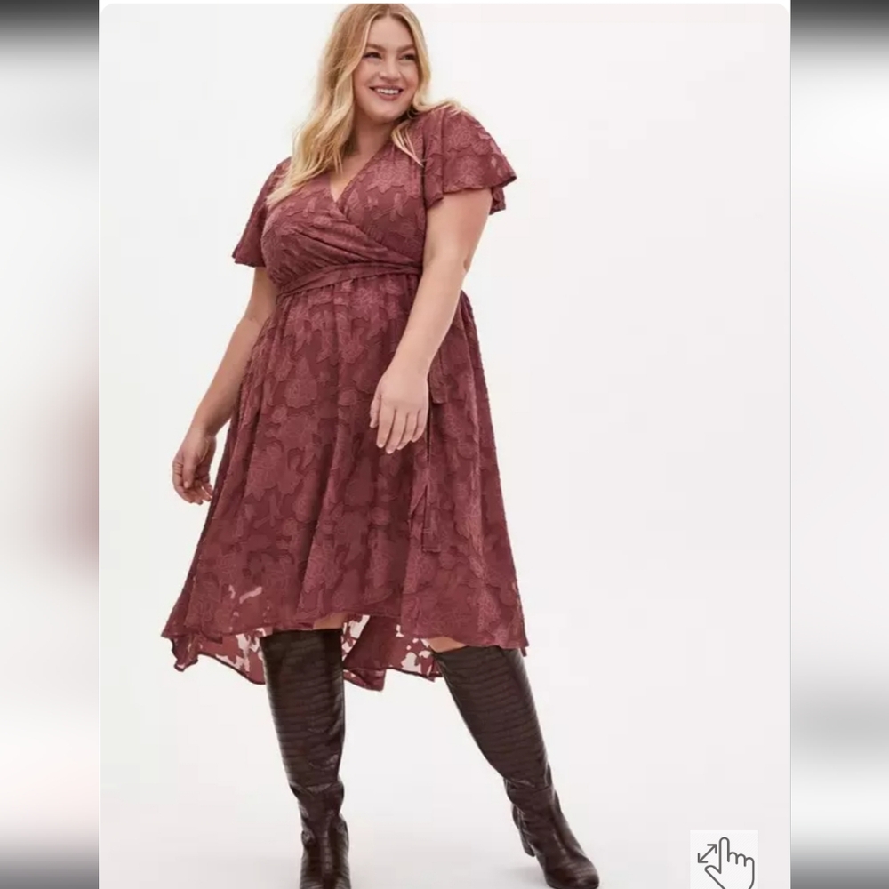 Torrid Floral Burnout Mauve Wrap Dress Sz 4x Nwt